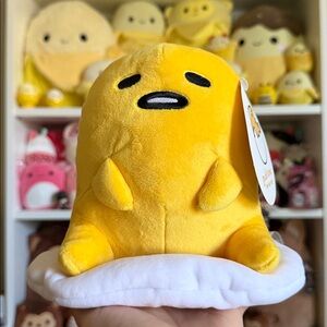 NWT Gudetama Sanrio 7” Plush